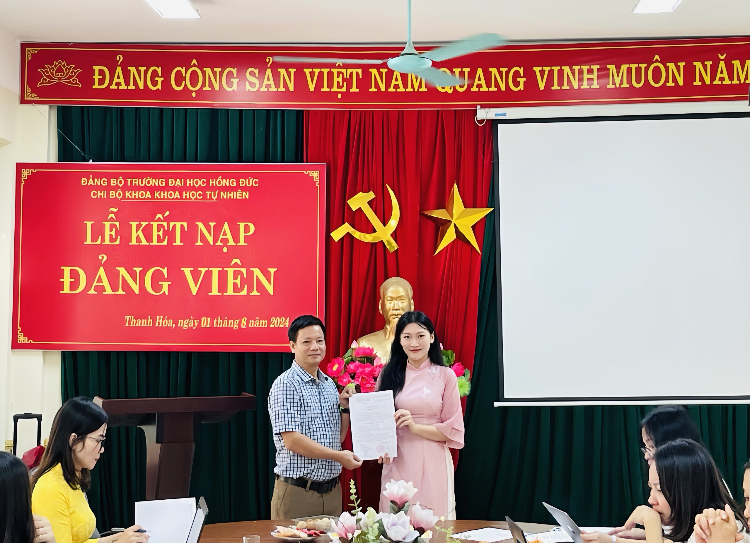 Media\2003_khtn.hdu.edu.vn\FolderFunc\202408\Images/anh-van-24-hoa-20240801072942-e.jpg